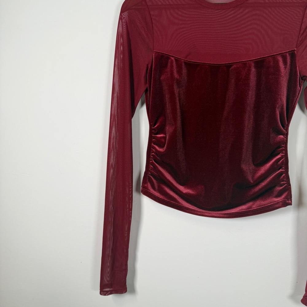 Wild Fable Velour Burgundy Long Sleeve Top - Picture 4 of 6